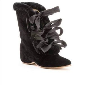 American Duchess Victoria Velvet Carriage Boots
